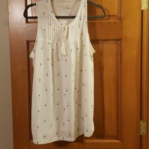 Off white, tank top w/peekaboo collor